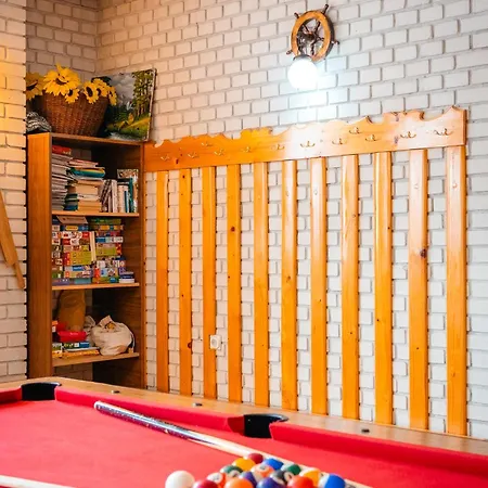 Goscinne Aniela Stasik 3*